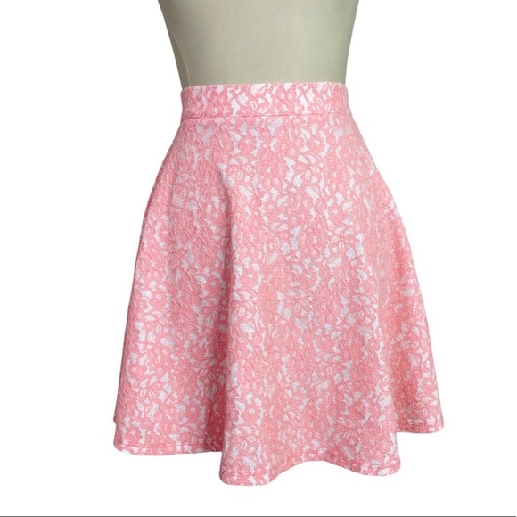 Pinkyotto A Line Lace Mini Skirt Sz Small Women EUC - Picture 3 of 14